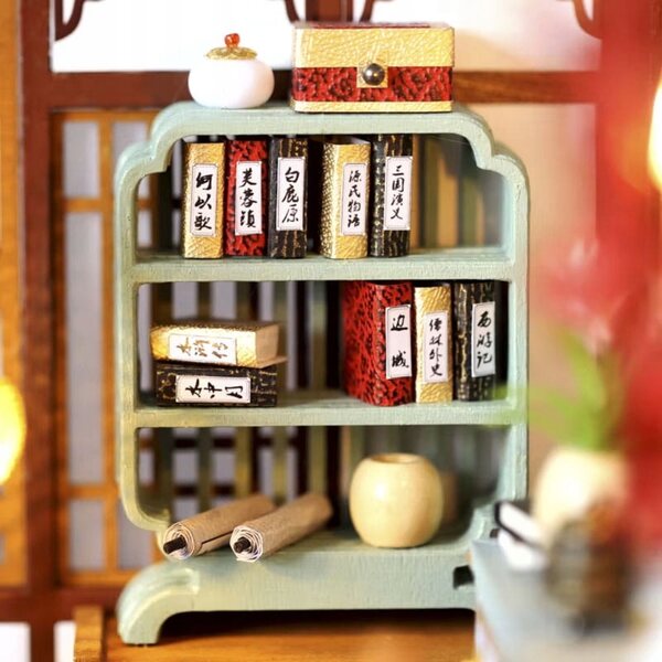 Miniatura Casa Mistica in Legno con LED e Design Asiatico - Hobby e Collezione