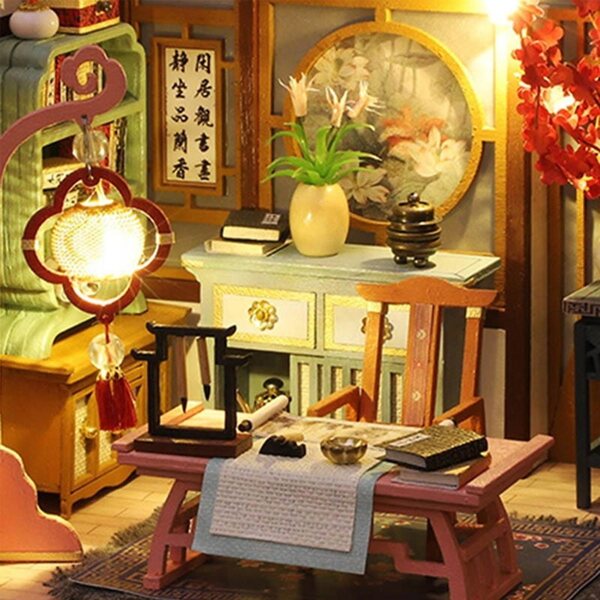 Miniatura Casa Mistica in Legno con LED e Design Asiatico - Hobby e Collezione