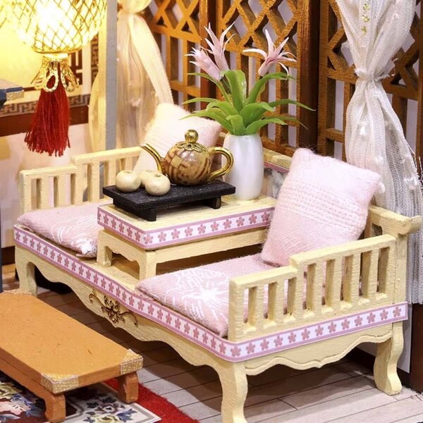 Miniatura Casa Sala Relax Pomeridiana Asia con Luci LED e Dettagli Orientali