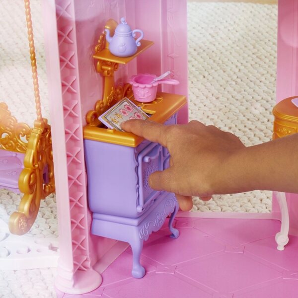 Hasbro Disney Princess 120 cm großes Puppenhaus mit interaktiven Lichtern und Geräuschen