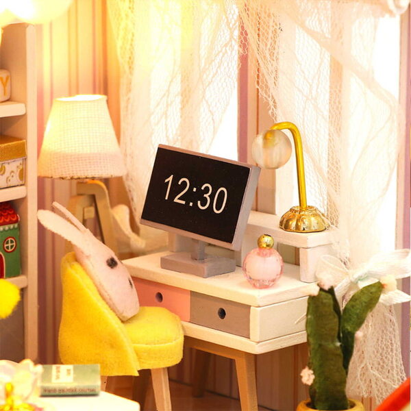 Maison miniature à deux étages avec LED, modèle DIY en bois Habarri