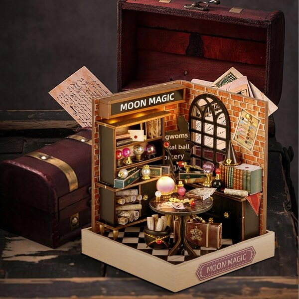 Holzhaus-Miniatur mit LED – Bausatz für Puppen und Dekoration