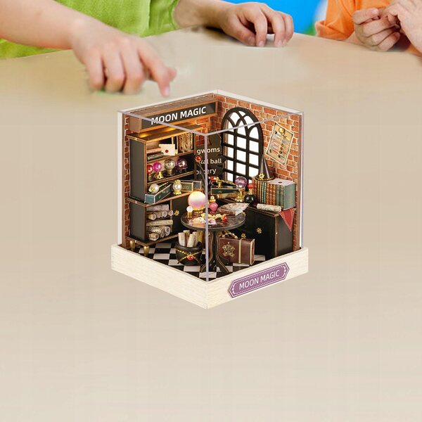 Set Miniature Casa per Bambole in Legno con Luci LED e Protezione Antipolvere