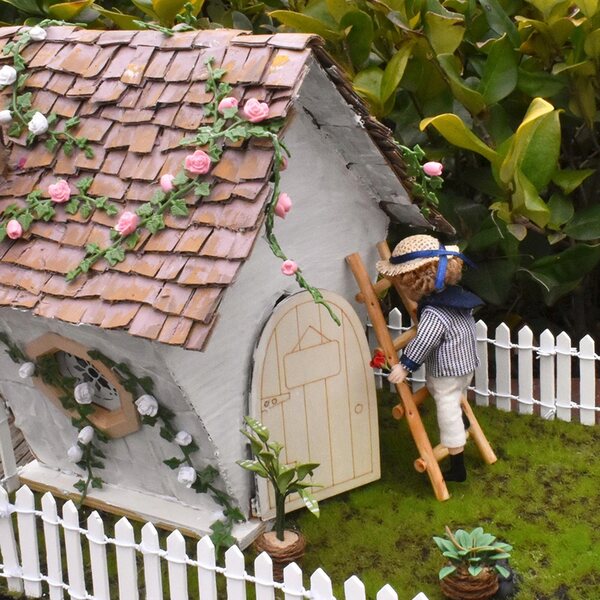 Mini-Drabina aus Holz 1:12 für Puppenhausdekorationen und Zubehör