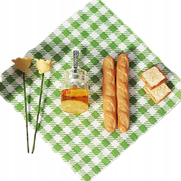 Мини комплект за закуска с хляб, мед и аксесоари за куклена къща 1:12