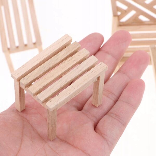 Ongeverfde houten miniatuurmeubelset voor poppenhuis 1:12