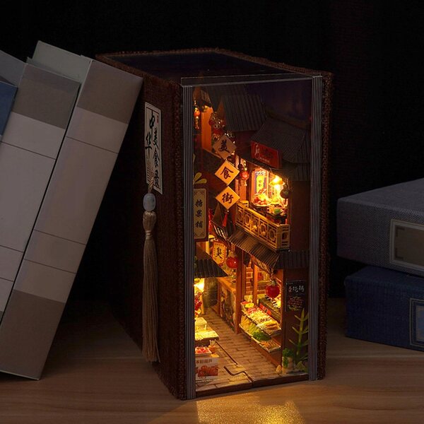 DIY Buchstützen-Set Miniatur-Puppenhaus aus Holz mit LED-Licht