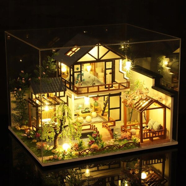 1:24 Puppenhaus aus Holz mit Möbeln und LED-Beleuchtung, Bausatz