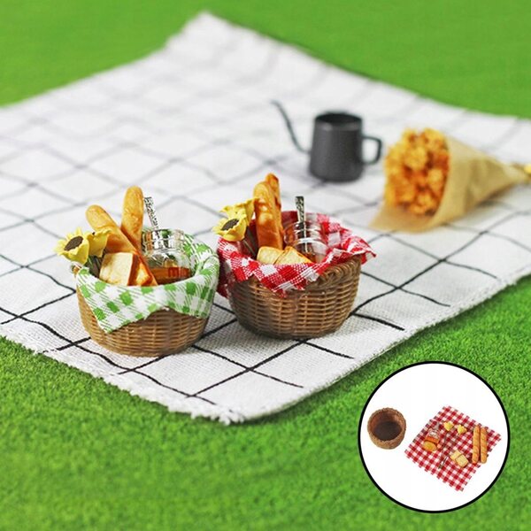 Set miniatura cibo da casa delle bambole con tovagliolo quadrettato e cestino