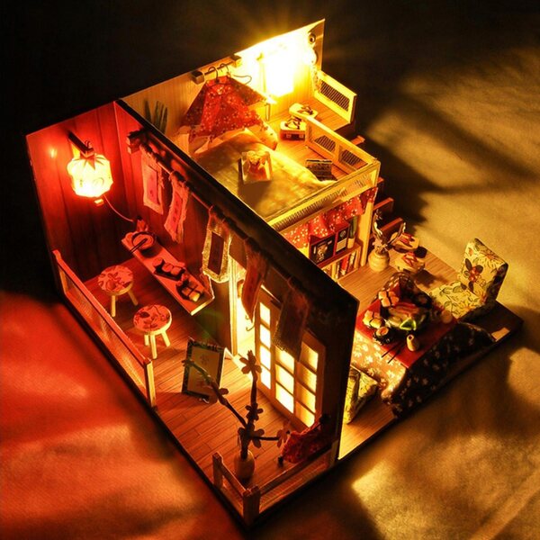 DIY-Puppenhaus-Miniaturbausatz aus Holz im Maßstab 1:24 mit stilvollen Möbeln