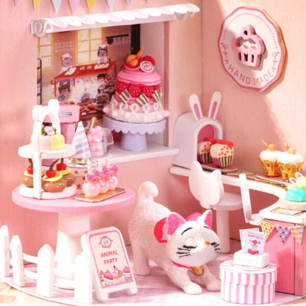 DIY-Hausminiatur „Biscuit Pastry“ mit LED-Lichtern, Holz- und Papierbausatz