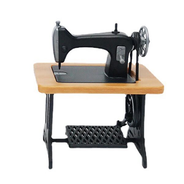 Mini macchina da cucire vintage per casetta delle bambole in scala 1:12 gialla