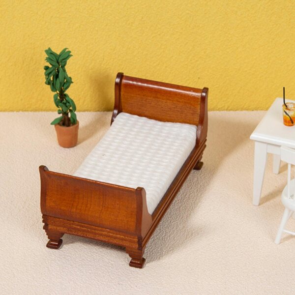 1:12 Mini-Puppenhausbett aus Holz, realistische handgefertigte Möbel
