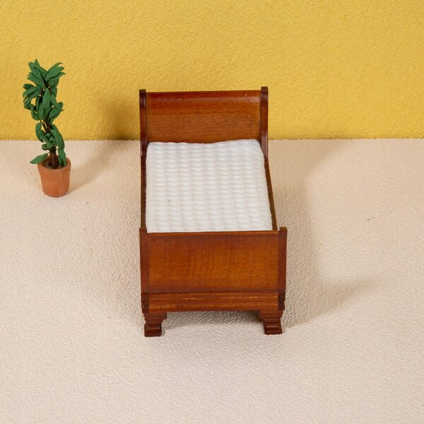 1:12 Mini-Puppenhausbett aus Holz, realistische handgefertigte Möbel