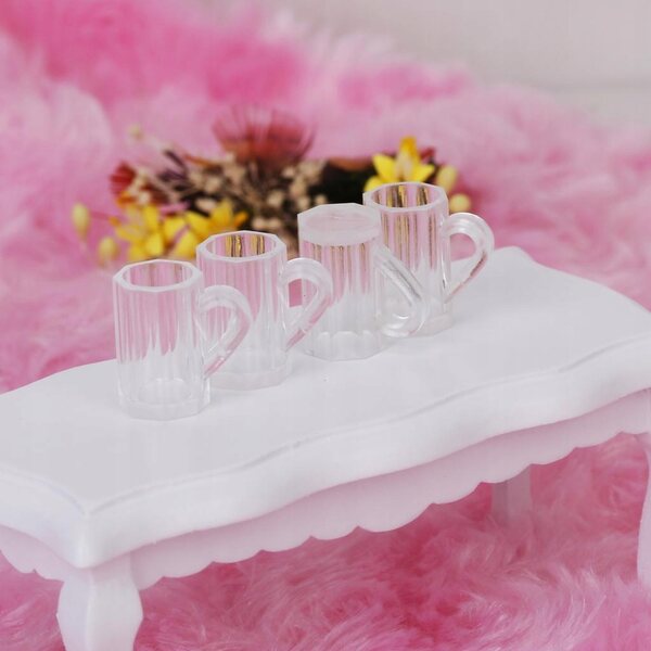 Set 4 Miniature Bicchieri Birra in Plastica per Casa delle Bambole 1:12