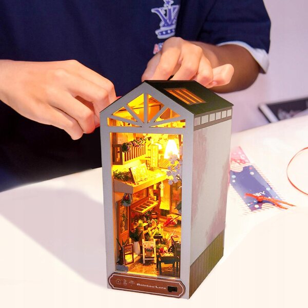 DIY Booknook-Set mit LED-Licht zum Dekorieren von Holzregalen und Büchern