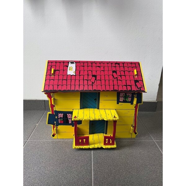 Casa in legno a due piani di Pippi Langstrump per il gioco delle bambole - incompleta