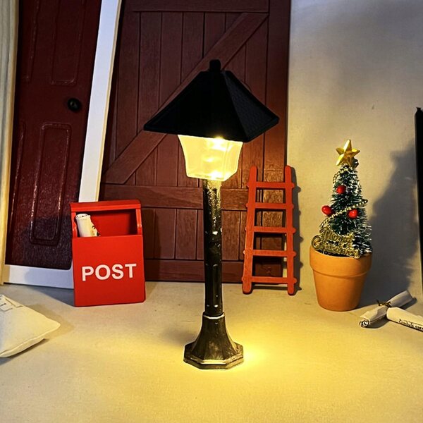 Lot de 2 mini lampadaires pour maisons de poupées à l'échelle 1:12 avec lumière bicolore