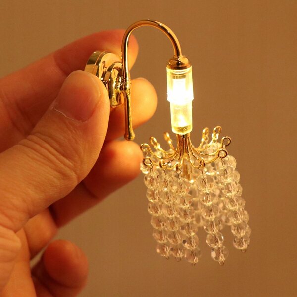 Miniatuur LED wandlamp 1:12 in metaal voor poppenhuis