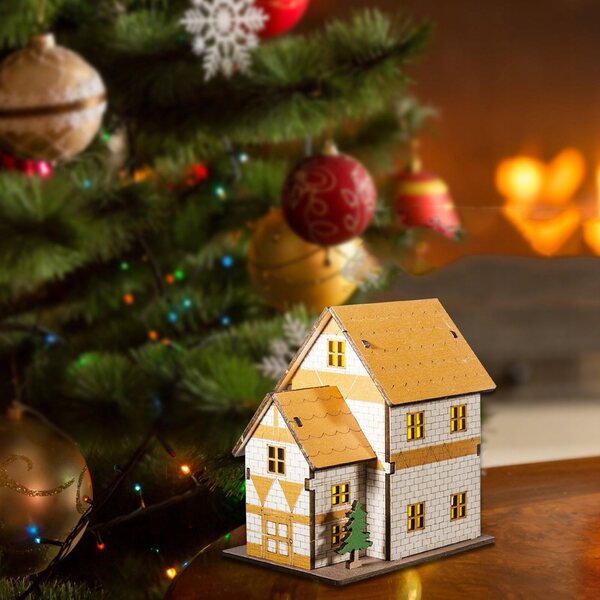 Maison miniature en bois avec éclairage décoratif 11x7,8x11,6 cm