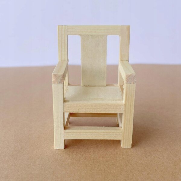 Fotel Holzminiatur für Puppenhaus, dekoratives Zubehör, 4 x 3,5 x 6 cm