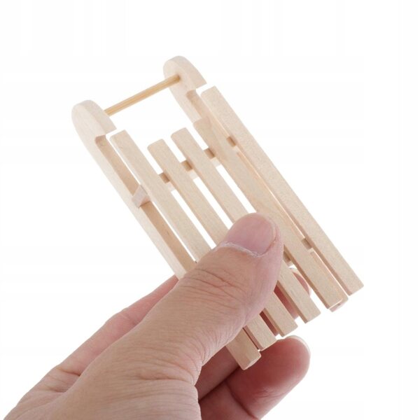 Onvoltooide 1:12 houten sanki-miniaturen voor doe-het-poppenhuis