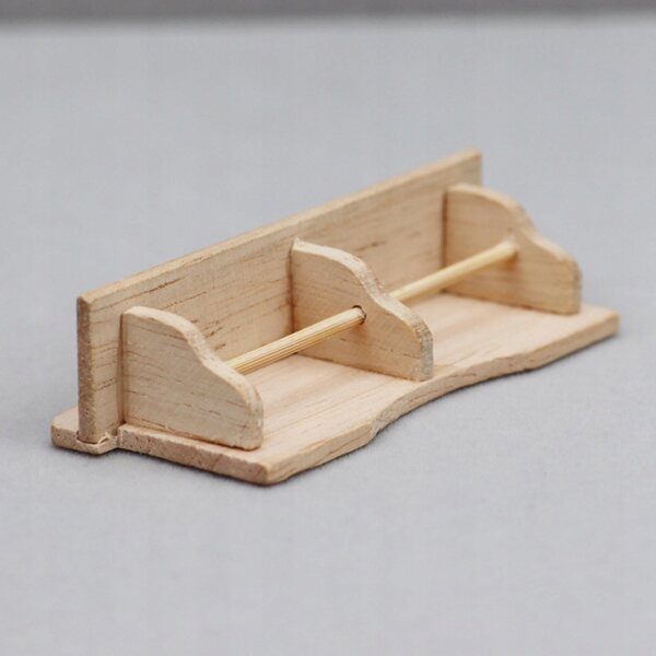 Miniatuur houten wandplank voor poppenhuis 1/12 ongeverfd