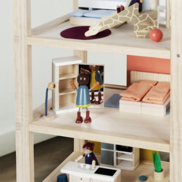 Dollhouse in legno con mobili, 3 piani e terrazzo - Small Foot, design scandinavo