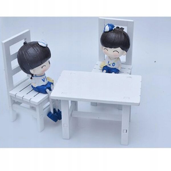 Miniatura Tavolo Da Pranzo Con 2 Sedie In Legno Per Casa Delle Bambole 1:6