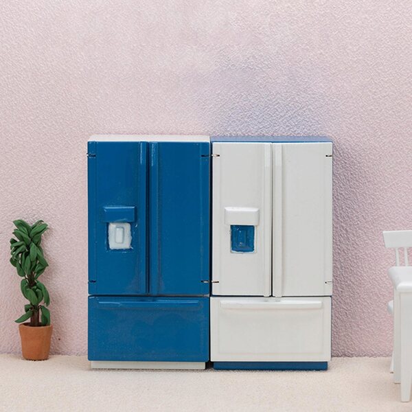 1:12 Mini-Holzkühlschrank für Puppenhaus, hellblaue Miniatureinrichtung