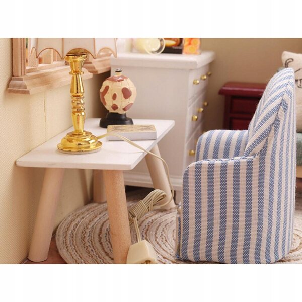 Elegante mini tavolino in legno 1:12 per casa delle bambole, ideale per decorazioni