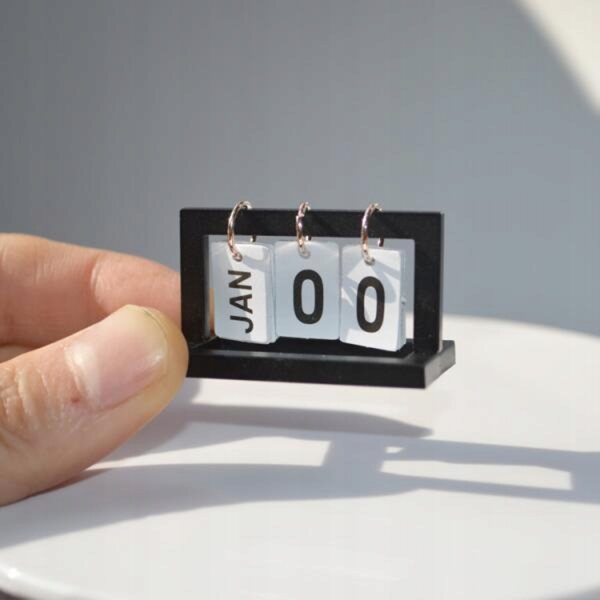 Mini-Kalender 1:6 Puppenhausminiatur Schwarz Robustes ABS