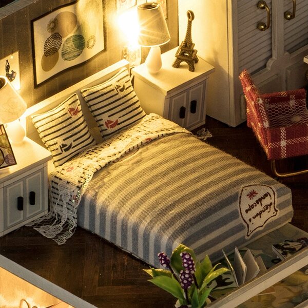 Zestetto Miniature Casa delle Bambole in Legno per Creatività e Divertimento