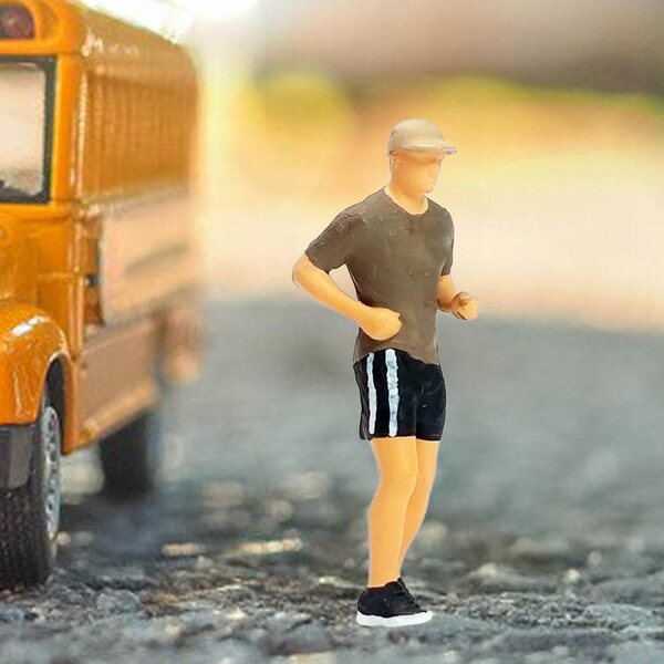 Miniatura figura uomo con cappello 1:64 in resina per modellismo ferroviario
