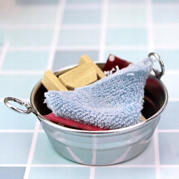 Miniatur-Metallbadewanne für 1/6 und 1/12 Puppenhaus