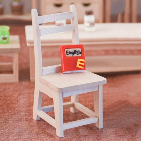Mini-Holztisch und Stuhl im Maßstab 1:12 für Puppenhaus