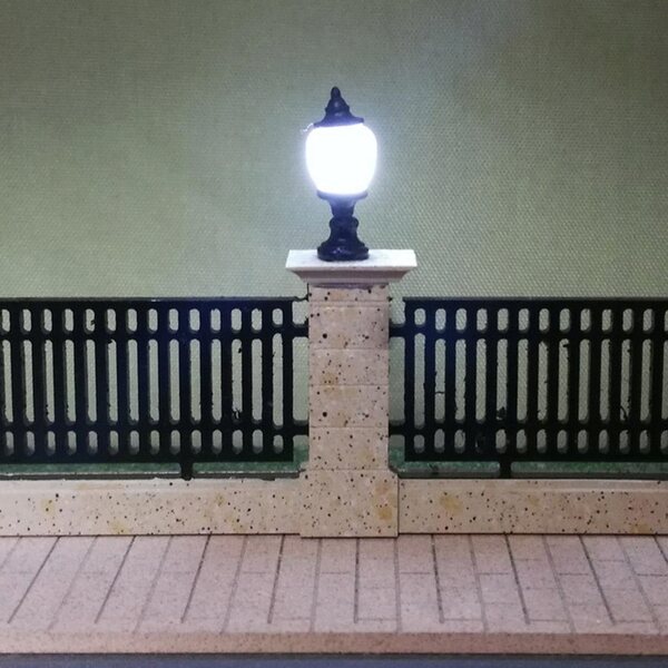 10 LED-Modellstraßenlaternen im Maßstab 1:100 für Dioramen und Modellbau