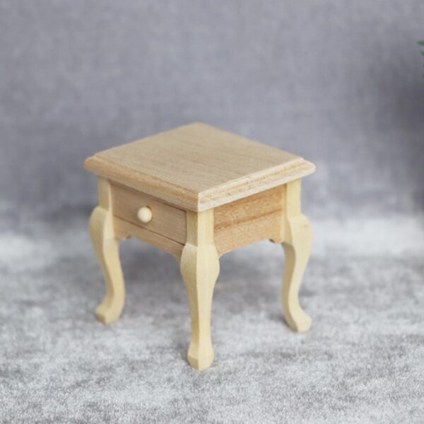 Mini tavolino notturno in legno per casa delle bambole scala 1:12