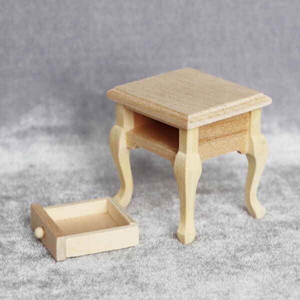 Mini tavolino notturno in legno per casa delle bambole scala 1:12