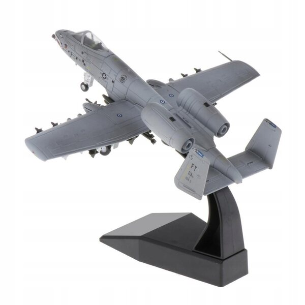 Samlerobjekt 1:100 skala A-10 angrebsflymodel med elegant stativ