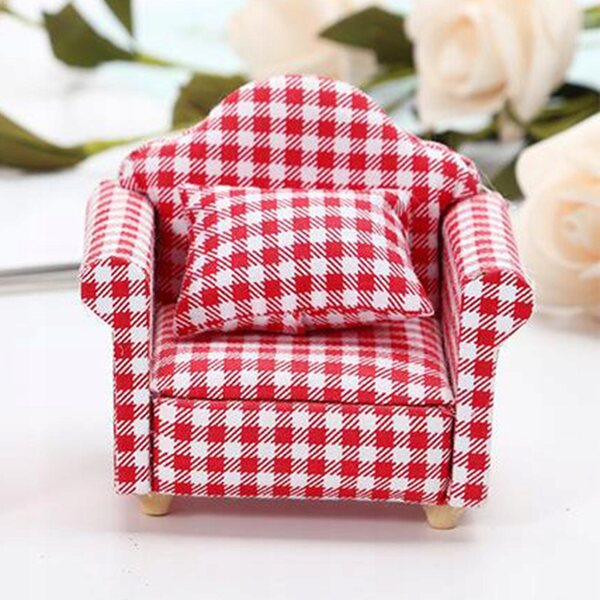 Miniatursofa 1:12 für Puppenhaus mit kariertem Stoffkissen