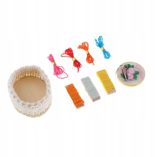 Mini Cestino da Ricamo in Legno 1/12 per Casa delle Bambole - Accessorio Decorativo
