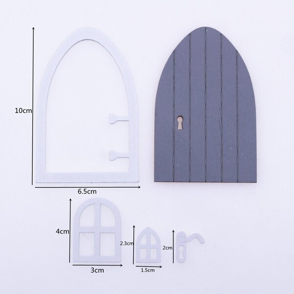 Casa delle bambole: Cancello decorativo in legno in miniatura 10x6,5 cm