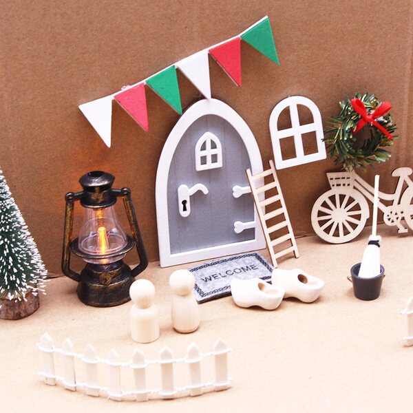 Casa delle bambole: Cancello decorativo in legno in miniatura 10x6,5 cm