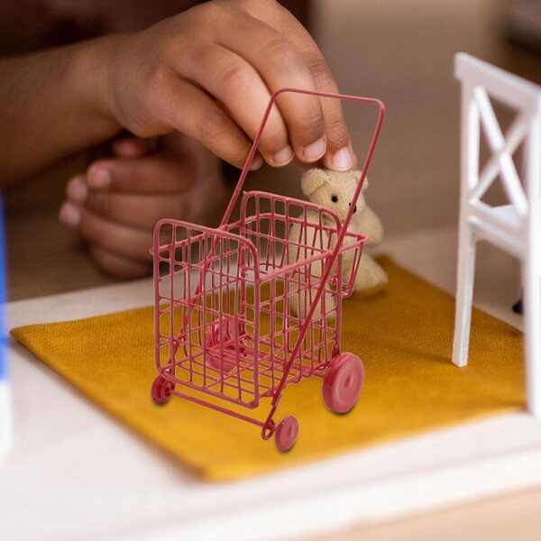 Miniatur realistischer roter Trolley 1/12 für Puppenhaus, dekoratives Accessoire