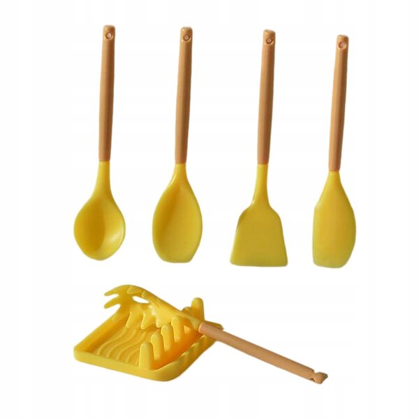 Ensemble miniature d’accessoires de cuisine jaunes pour maisons de poupées à l’échelle 1:6