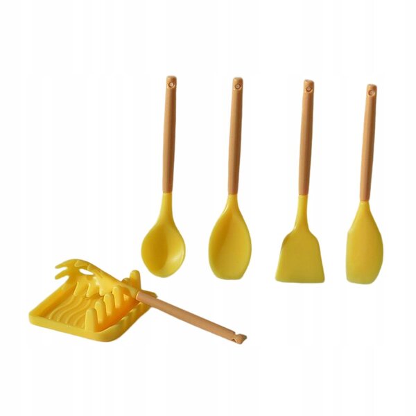 Ensemble miniature d’accessoires de cuisine jaunes pour maisons de poupées à l’échelle 1:6