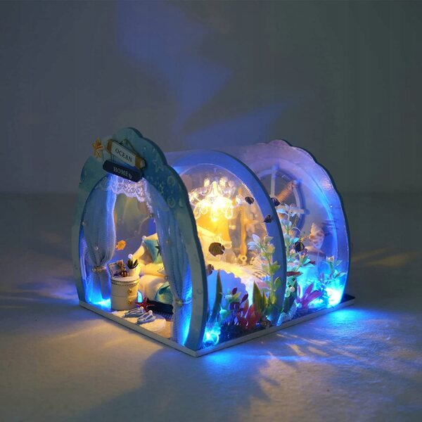 Casa delle bambole marina DIY con illuminazione LED in legno alta 30 cm