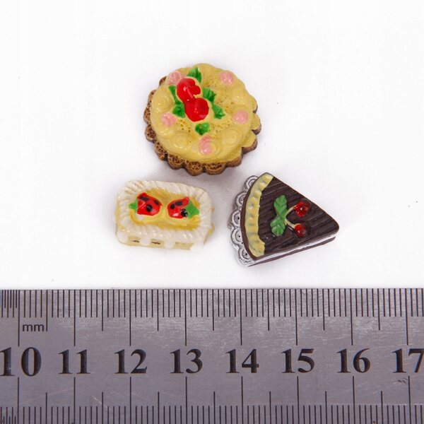 Lieve poppenhuisminiaturen 1:12 - 8 verschillende stukjes hars