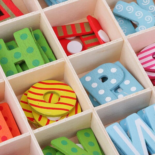 Set 112 lettere in legno colorate con vassoio, gioco educativo e creativo